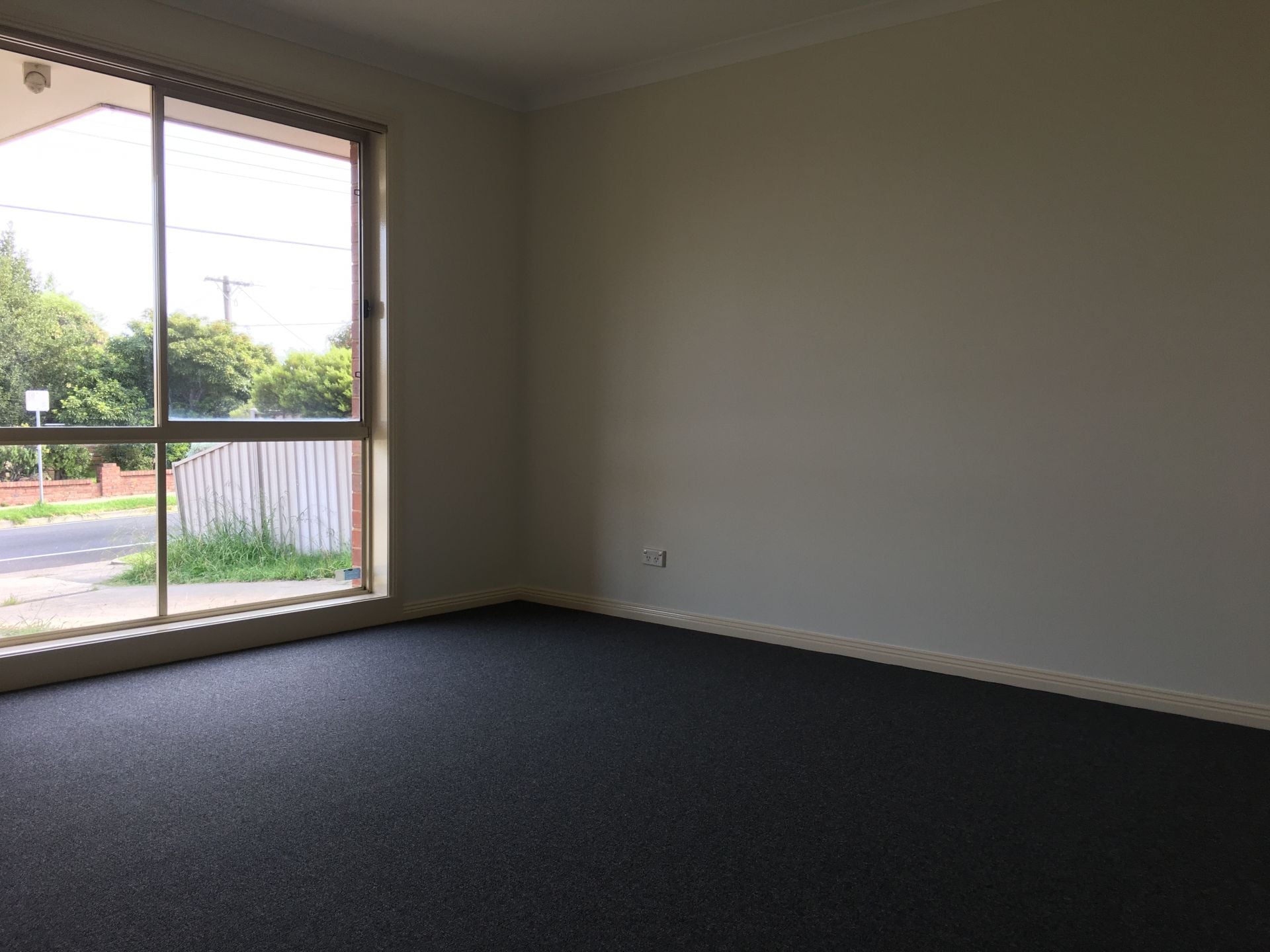 Fantastic Villa Style Unit - Plenty of Space to Offer