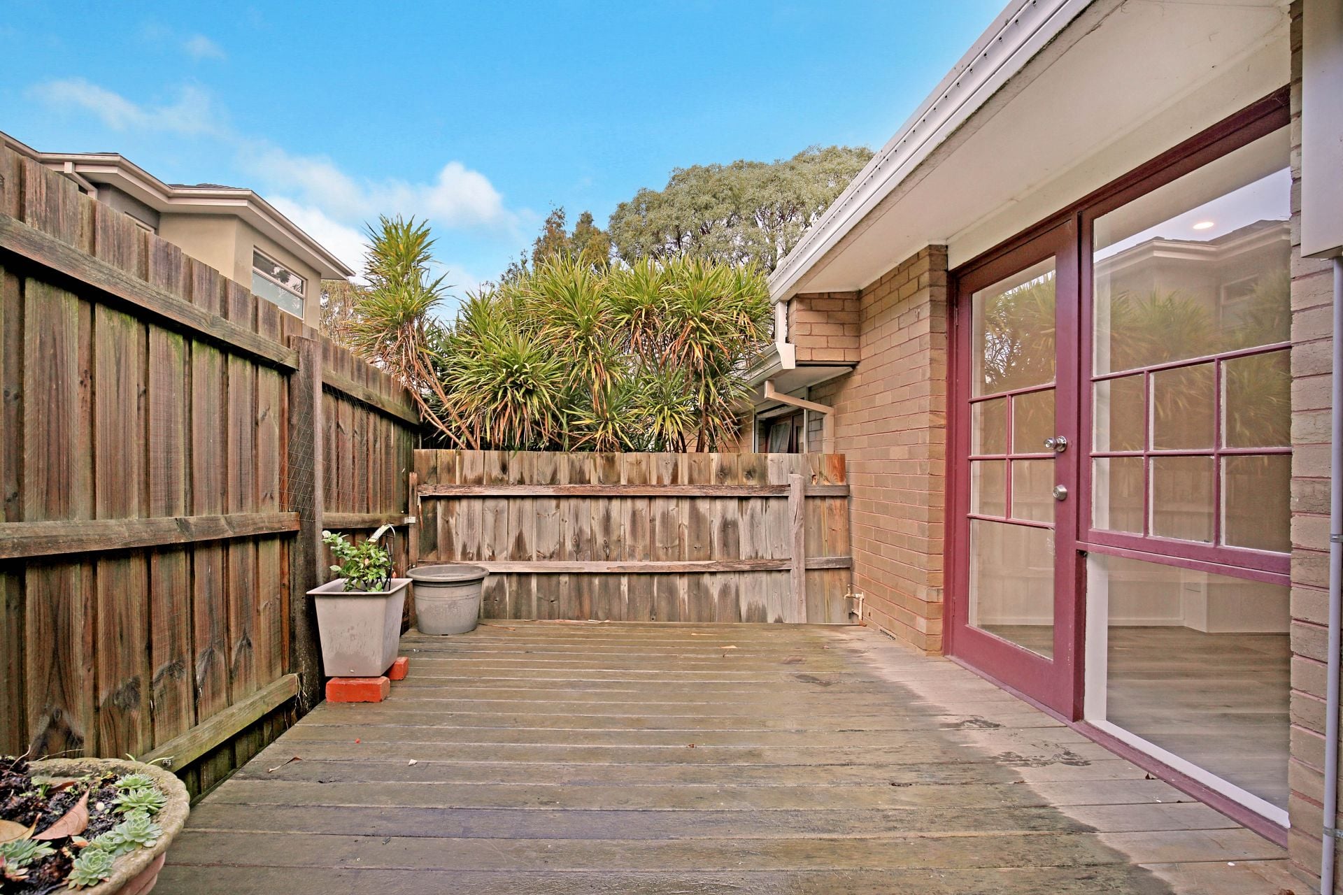 Private, secure, FULLY RENOVATED delight!