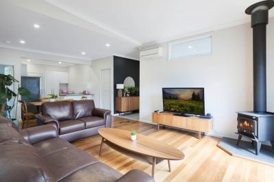 Immaculate Residence on Generous Allotment