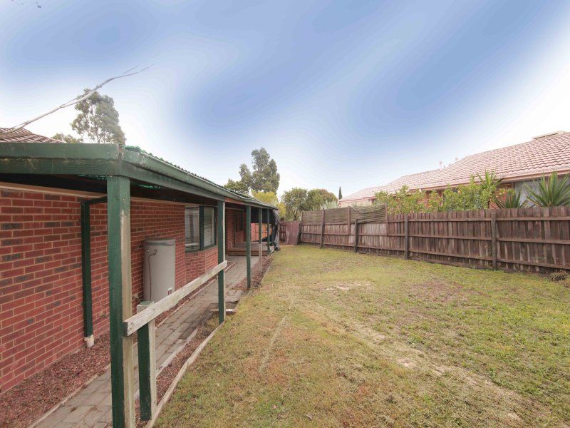 7 Glencairn Place MILL PARK, 7 Glencairn Place Mill Park - Thumbnail 2