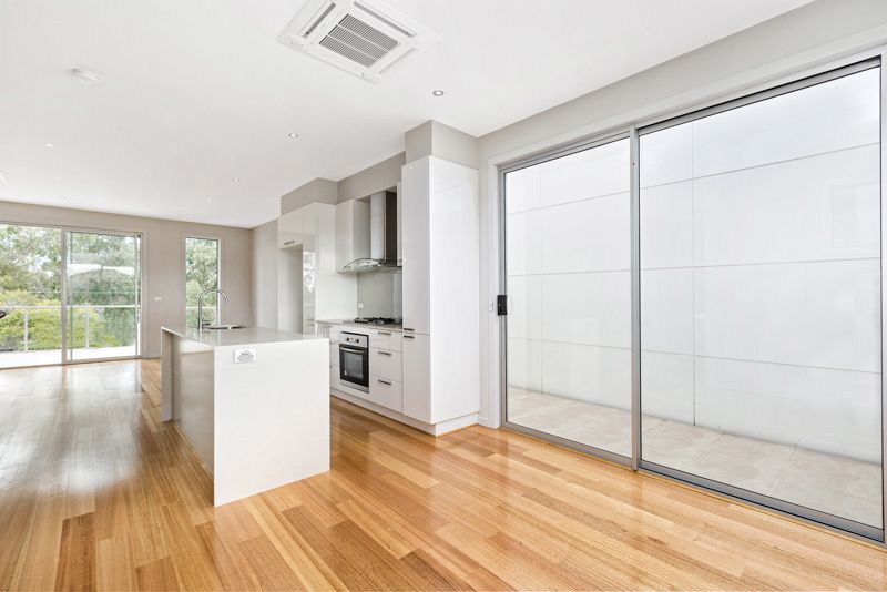 2/85 Bishop Street, Yarraville - Thumbnail 4