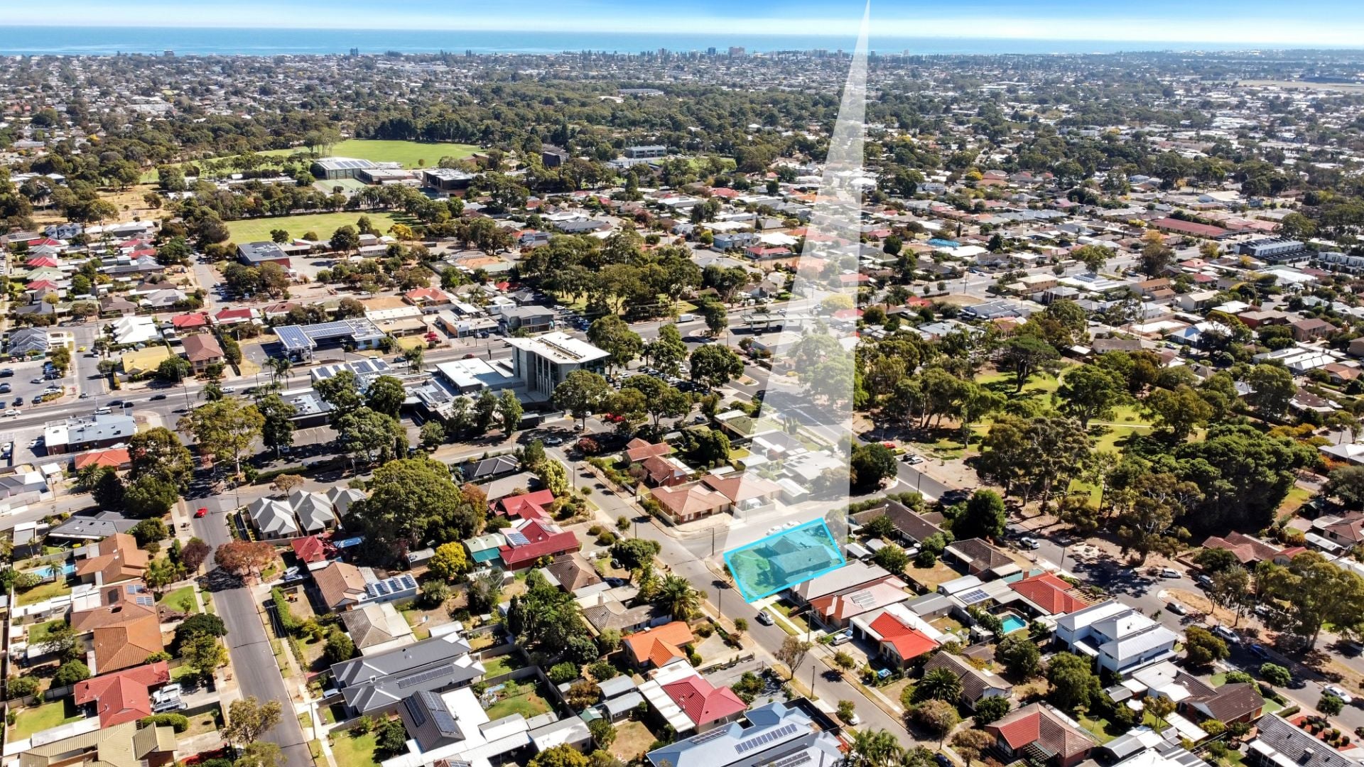8 Thorne Crescent MITCHELL PARK SA, Mitchell Park - Thumbnail 4