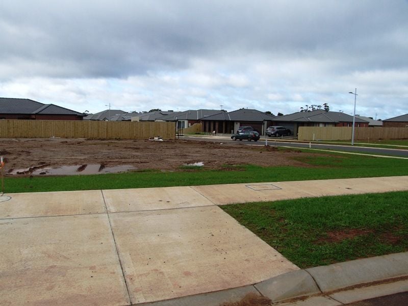 1807/ Cosgrove Drive, Maddingley - Thumbnail 2