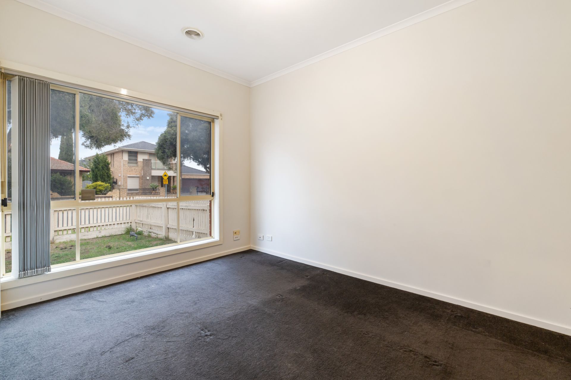 For Lease – Conveniently Located Family Home
