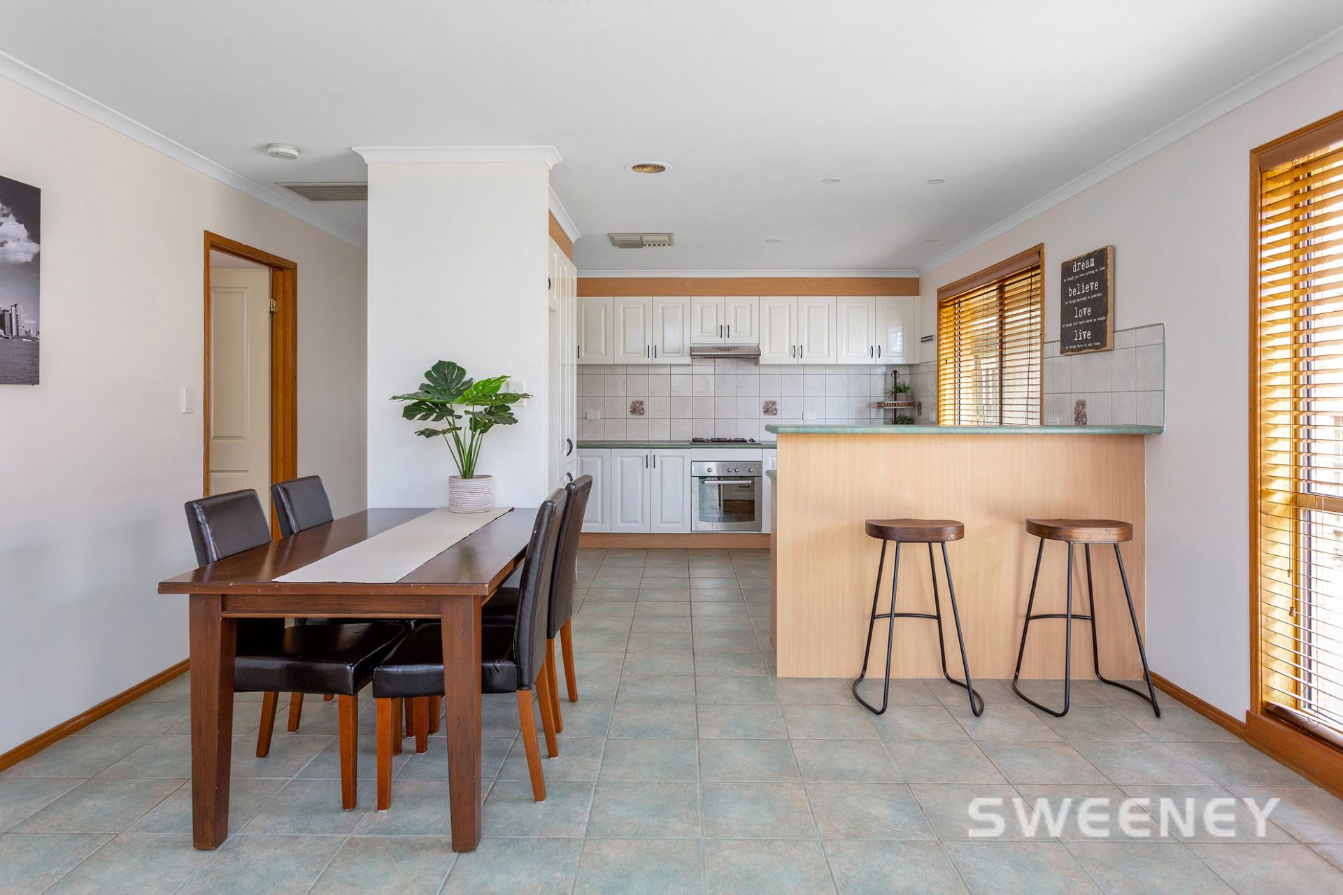 8 Bendick Court, Altona Meadows - Thumbnail 5