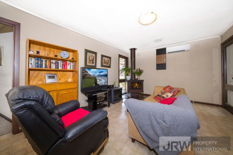 819 Ferntree Gully Road, WHEELERS HILL JRW Property International