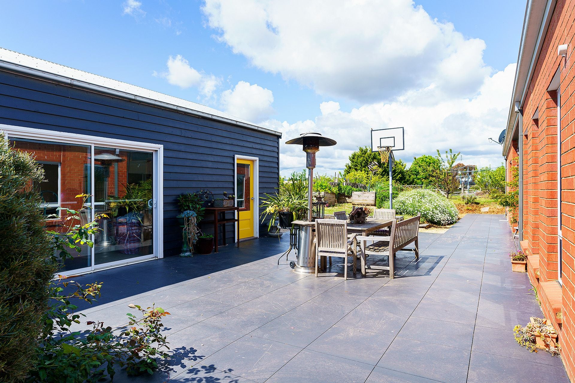 22 Monaghan Street, McKenzie Hill - Thumbnail 5