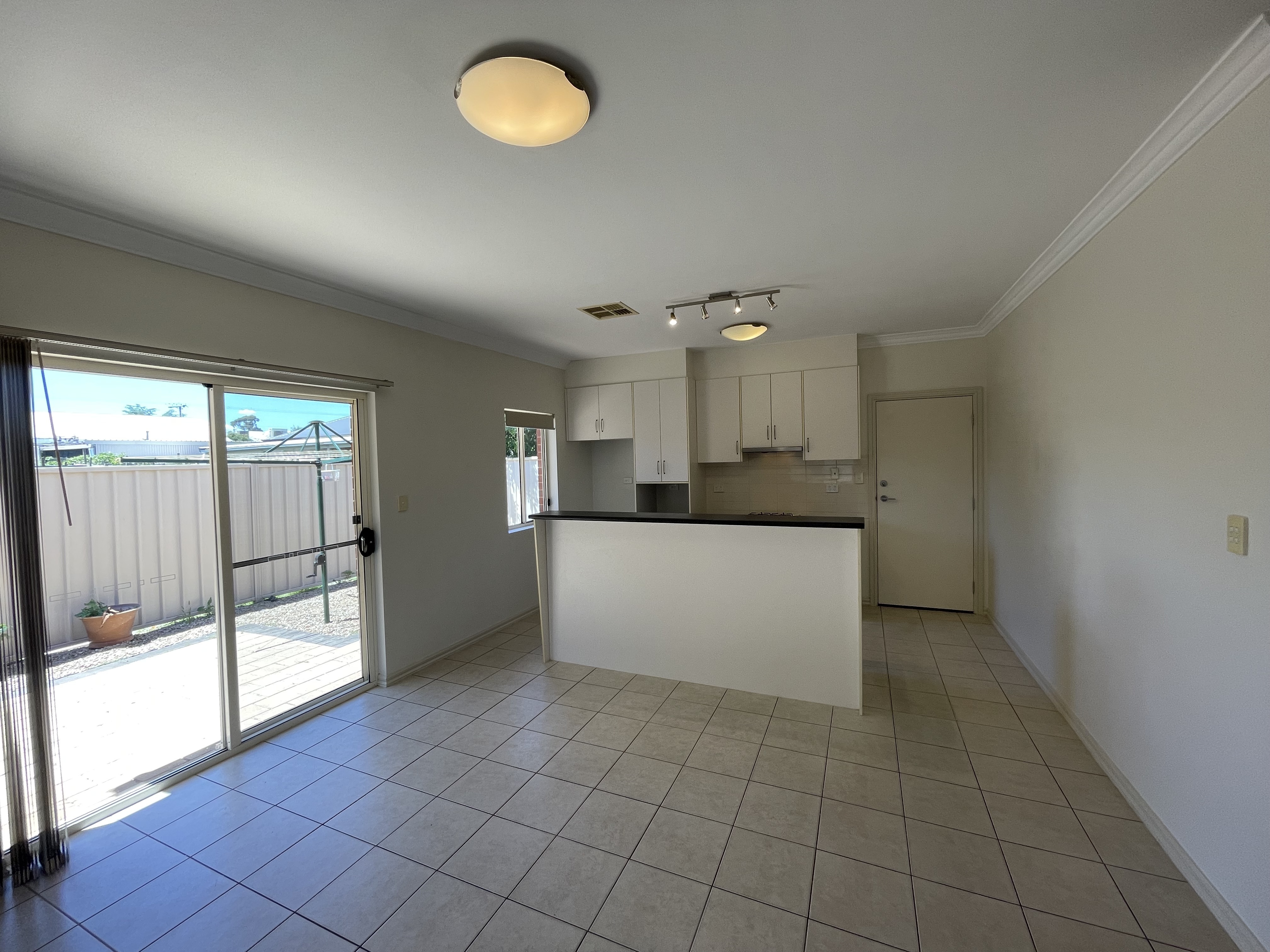 2/40 Young Street West Hindmarsh 5007