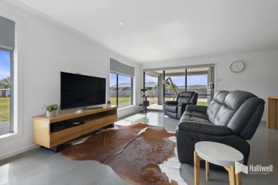 3
 
 
 
  
 
 
 2
 
 
 
  
 
 
 5
 
 
 
 
 
 
 
 83 Hamilton Street, Latrobe TAS 7307, Latrobe - Thumbnail 8