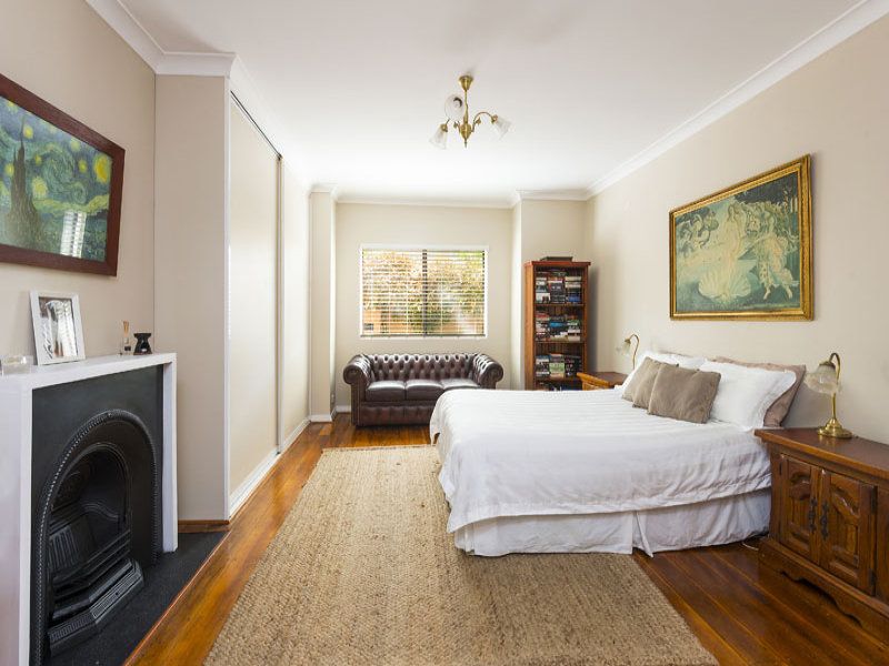 1/110 Kurraba Road NEUTRAL BAY NSW, Bay - Thumbnail 4