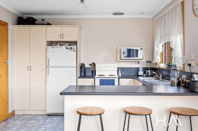 2 Luxmore Place Prospect, Prospect - Thumbnail 5