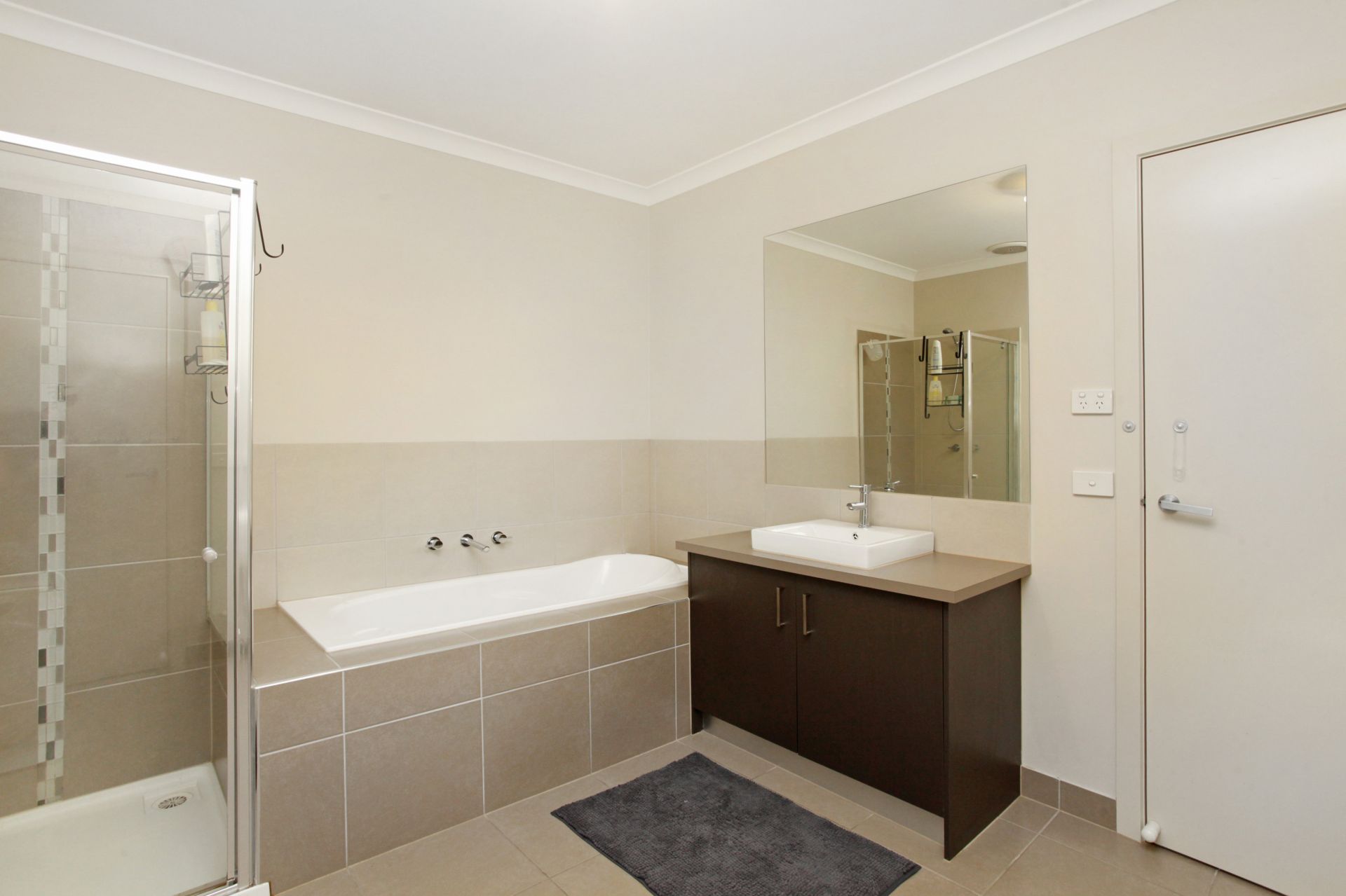 4/69-77 Lancefield Drive, Caroline Springs - Thumbnail 7