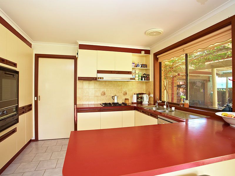 86 Grieve Parade, Altona - Thumbnail 6