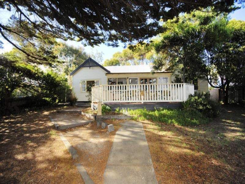 9 Bridge Road BARWON HEADS VIC, Barwon Heads - Thumbnail 2