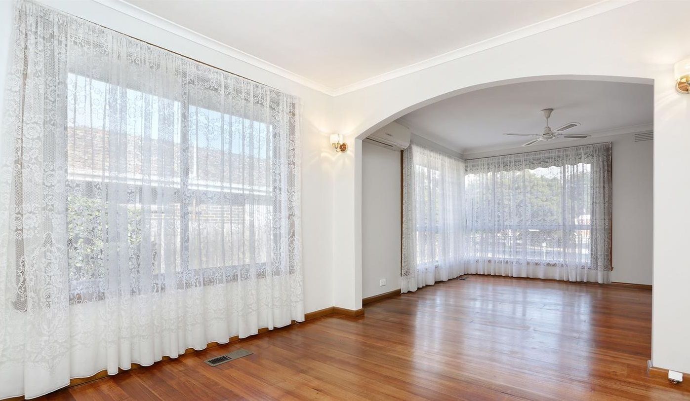 CENTRAL EPPING OPPORTUNITY   *Insp Wed 17th Jul @ 4:00pm*