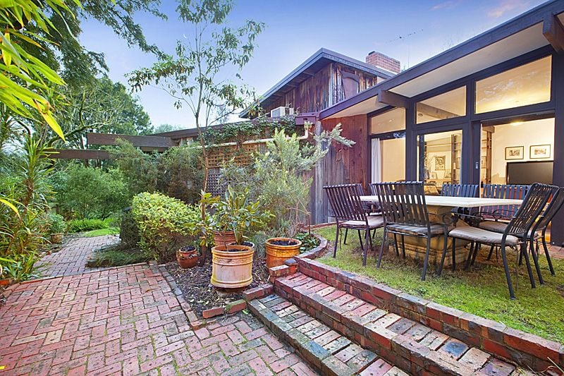 11 Hillside Parade, Glen Iris - Thumbnail 6