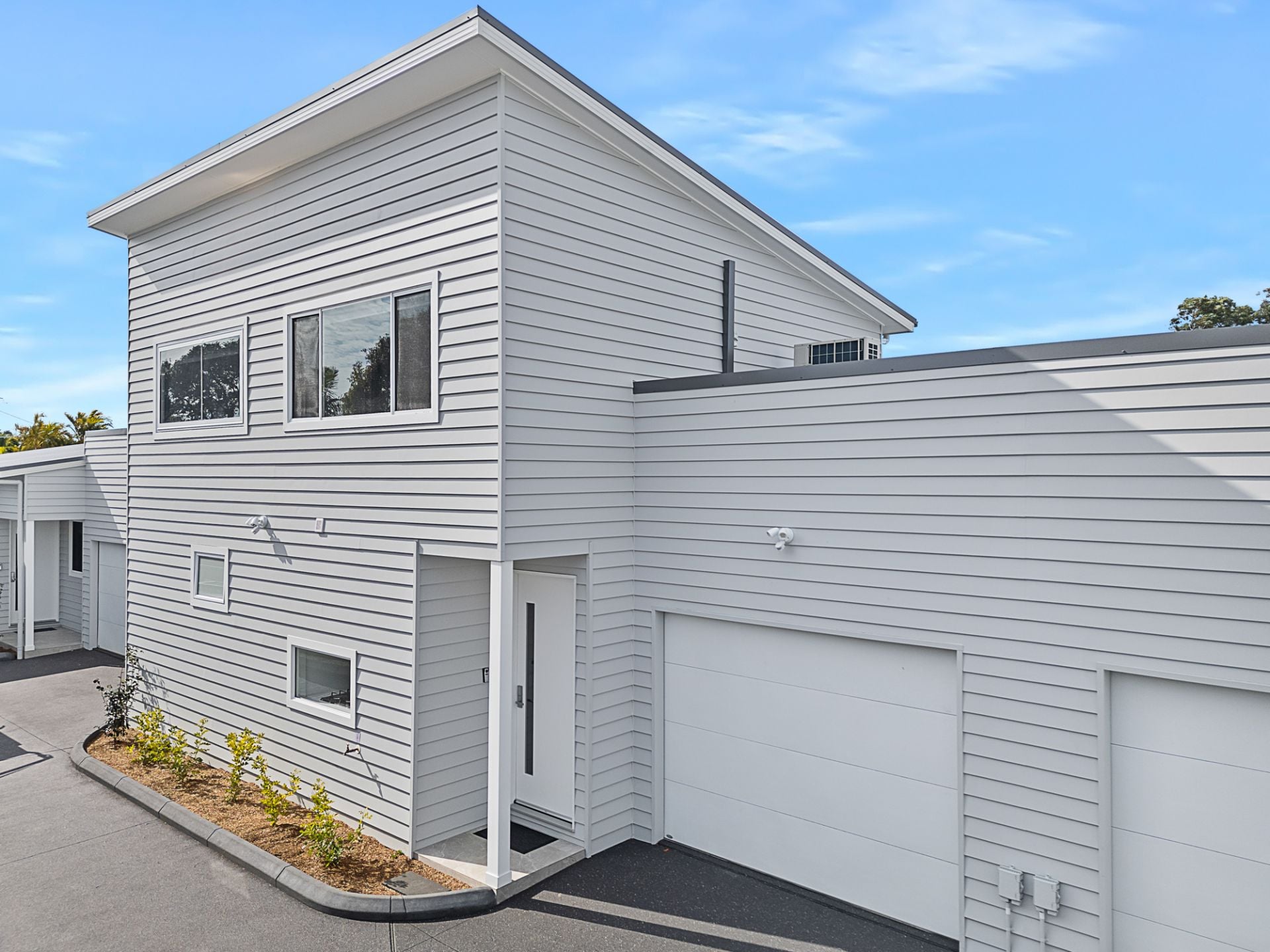 2/37 Paul Street Umina Beach NSW, Umina Beach - Image 1