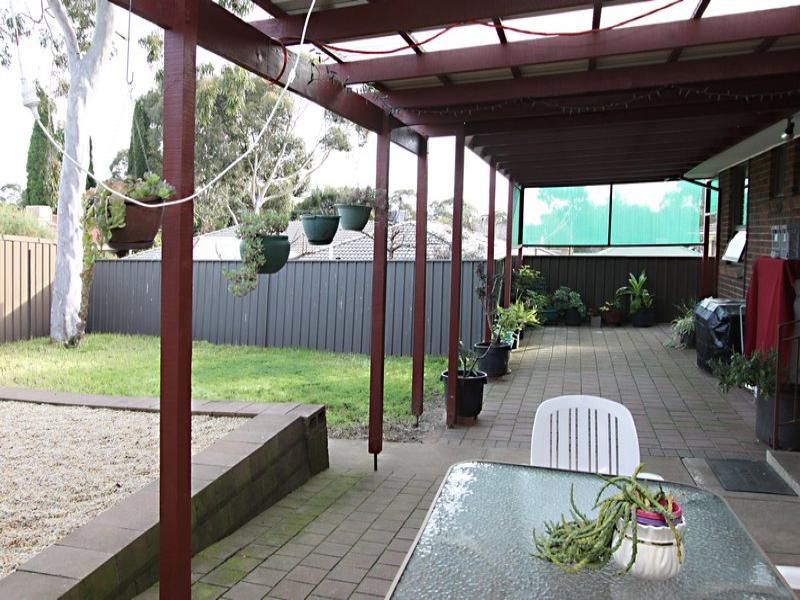3 Flinders Ave Fairview Park 5126