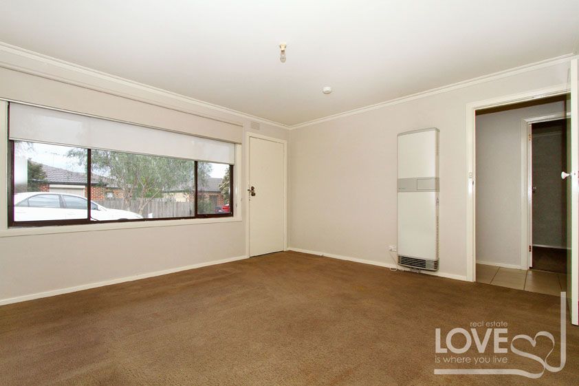 WELL PRESENTED, PERFECTLY LOCATED UNIT