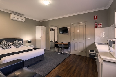 MOTEL LEASEHOLD FOR SALE - PRISTINE CONDITION - NSW HUB
