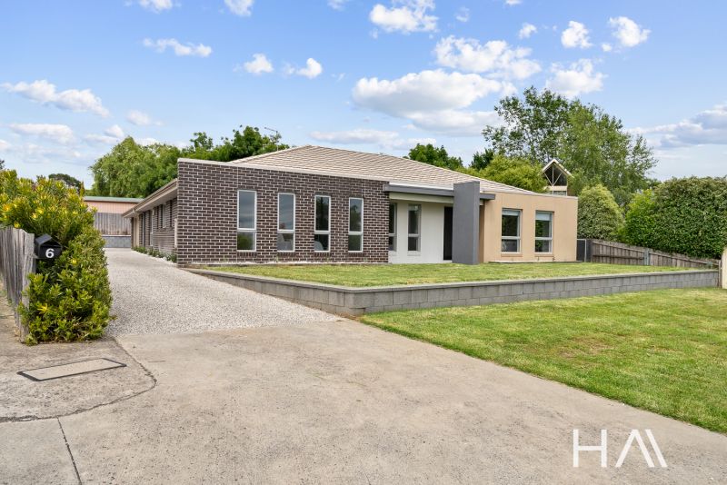 6 High Moor Court Longford, Longford - Thumbnail 3