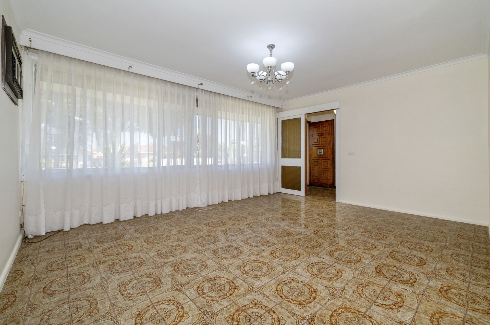 Close to Lalor station
