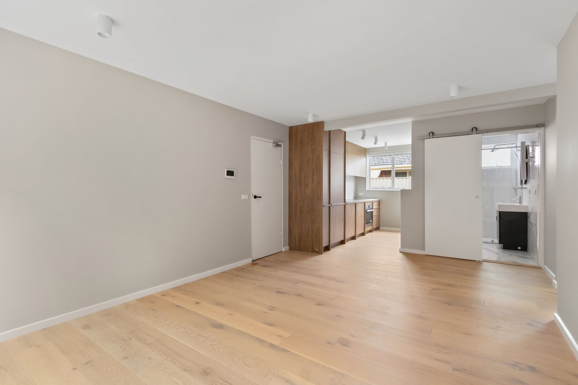 Simply Stunning, Secure Ground Floor Apartment in Ideal Location