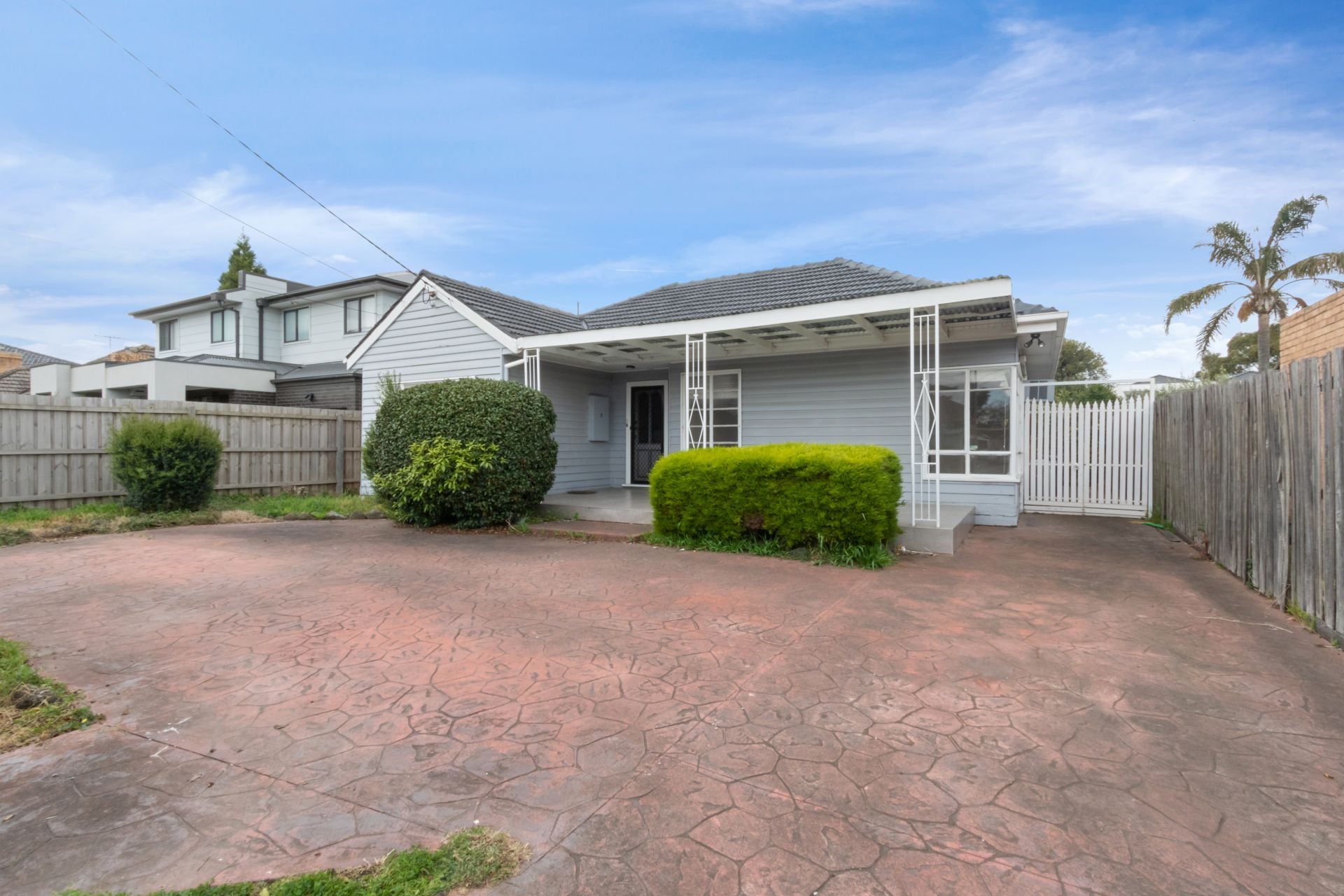 Charming Home in great Locale