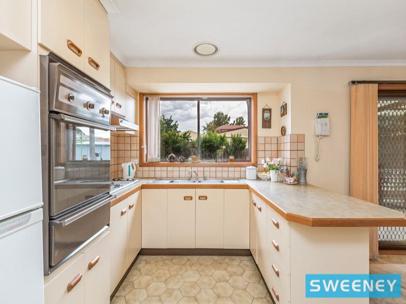 7 Duggan Court, Altona Meadows - Thumbnail 4