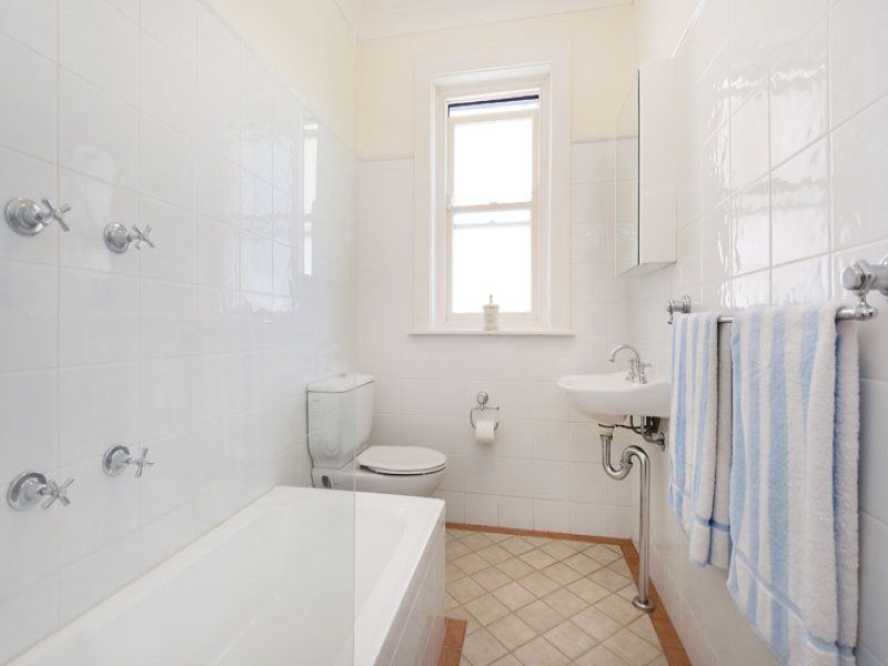 2/11 Shellcove Road NEUTRAL BAY NSW, Bay - Thumbnail 4