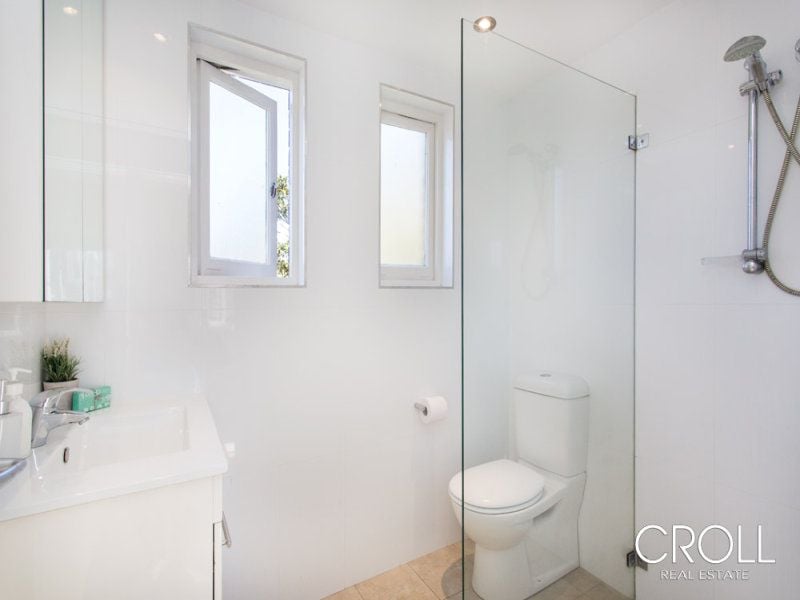 17/2 Colindia Avenue NEUTRAL BAY NSW, Bay - Thumbnail 4