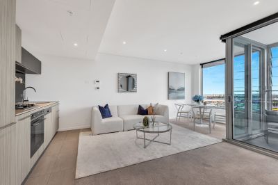 A lifestyle 1-bedroom with bay views