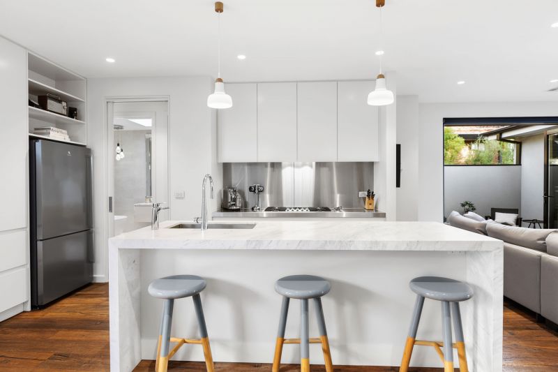 1/33 Masters Street, Caulfield - Thumbnail 3