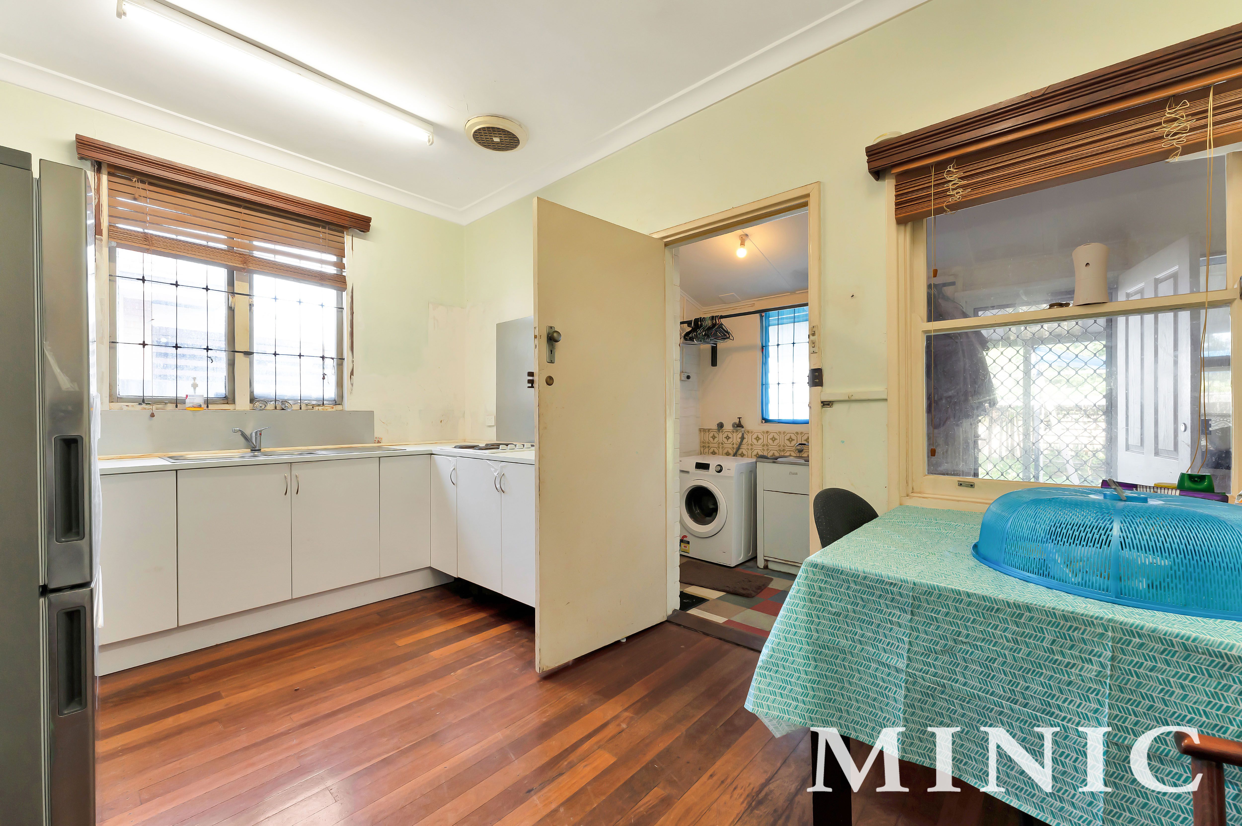 33 Hartfield Street, Queens Park