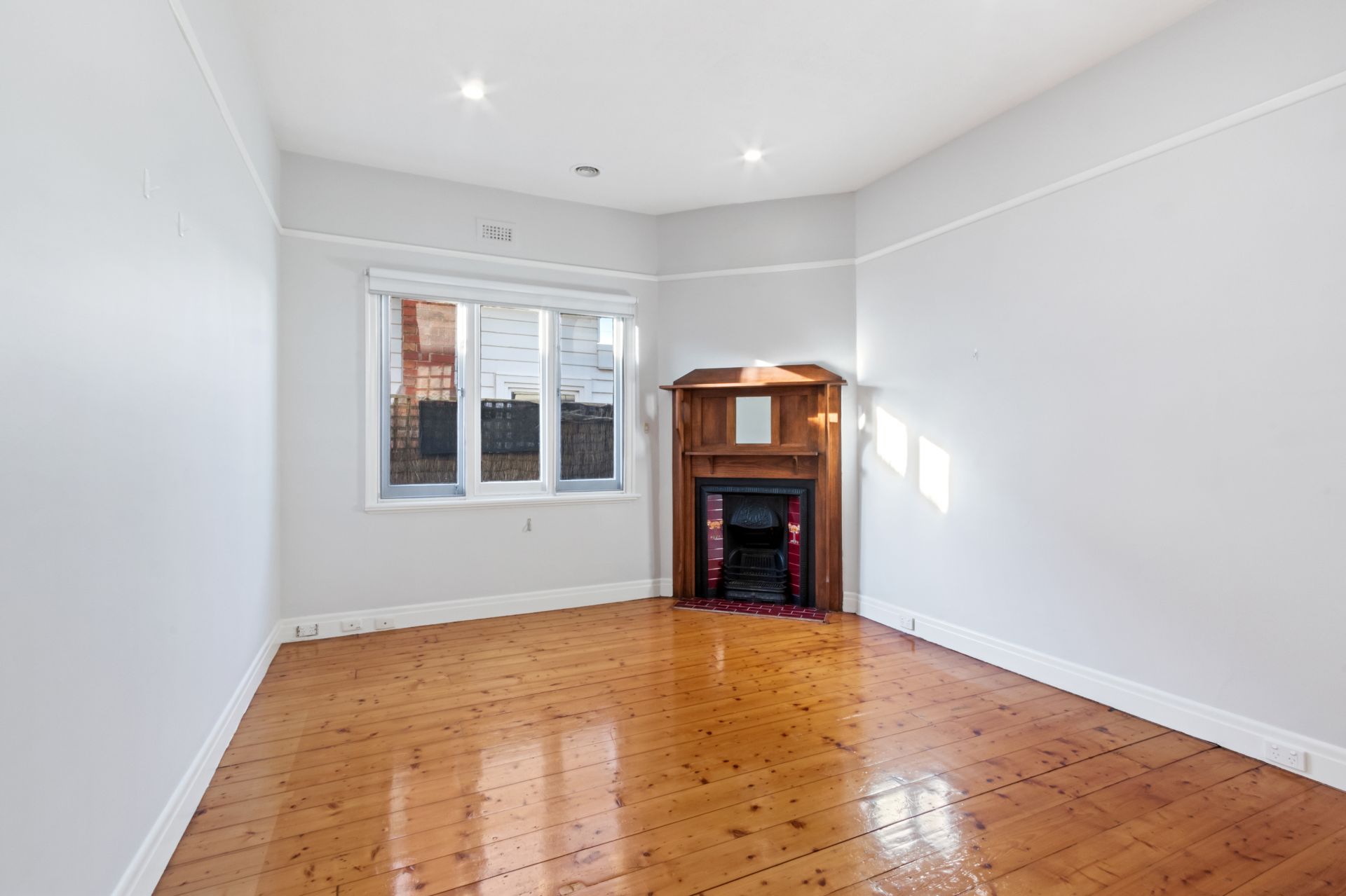 Beautifully Presented 3 Bedroom Home!