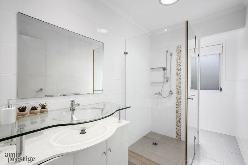 $ 1,027,000, Broadbeach Waters - Thumbnail 8