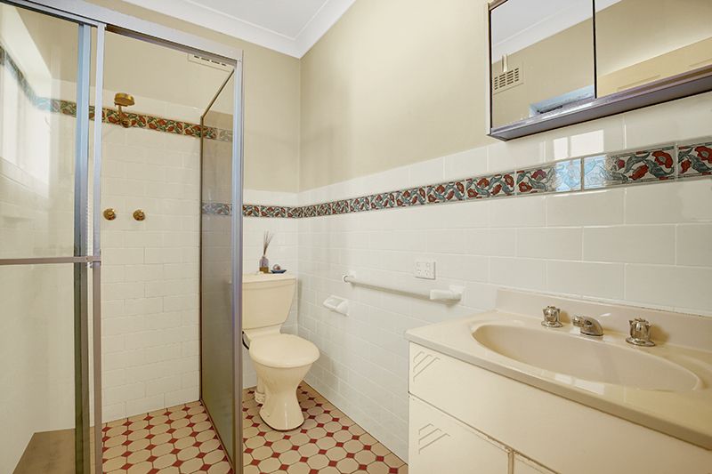 Great Newtown Apartment