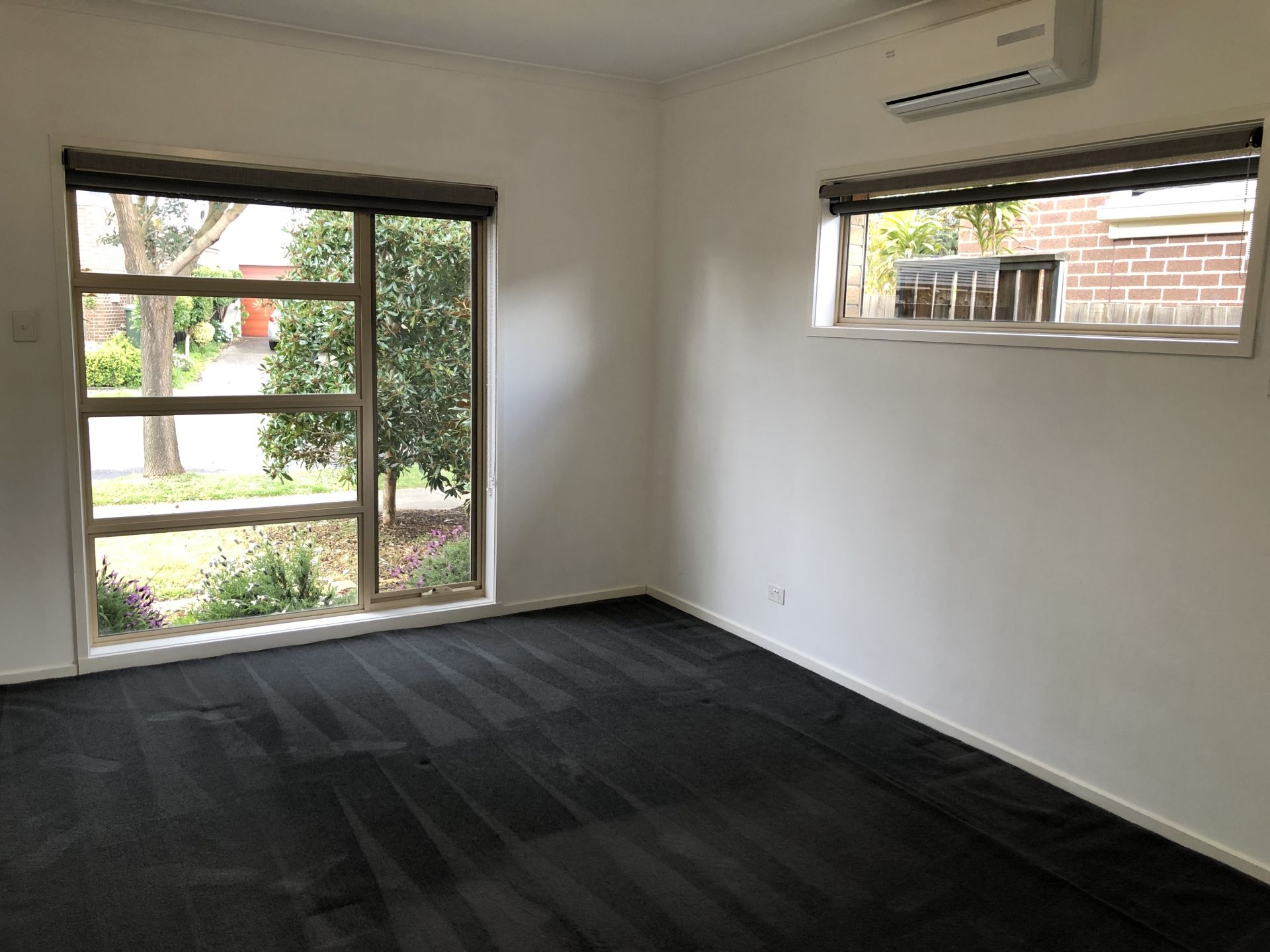 IDYLLIC FAMILY HOME WITH LOCATION TO MATCH   **UNDER APPLICATION**
