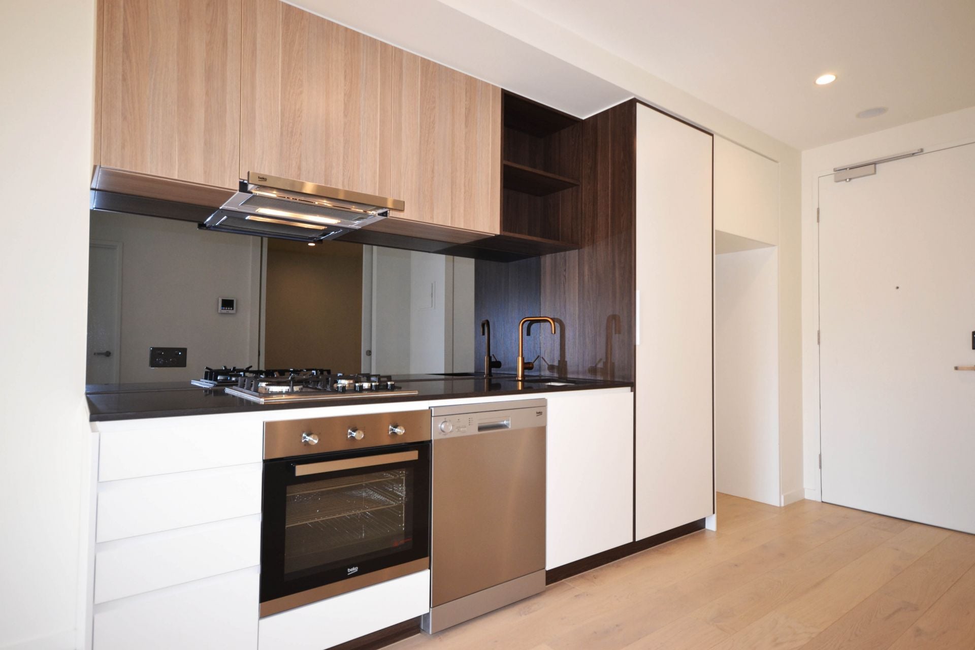 BRAND NEW - 1 BEDROOM + 1 FLEXI