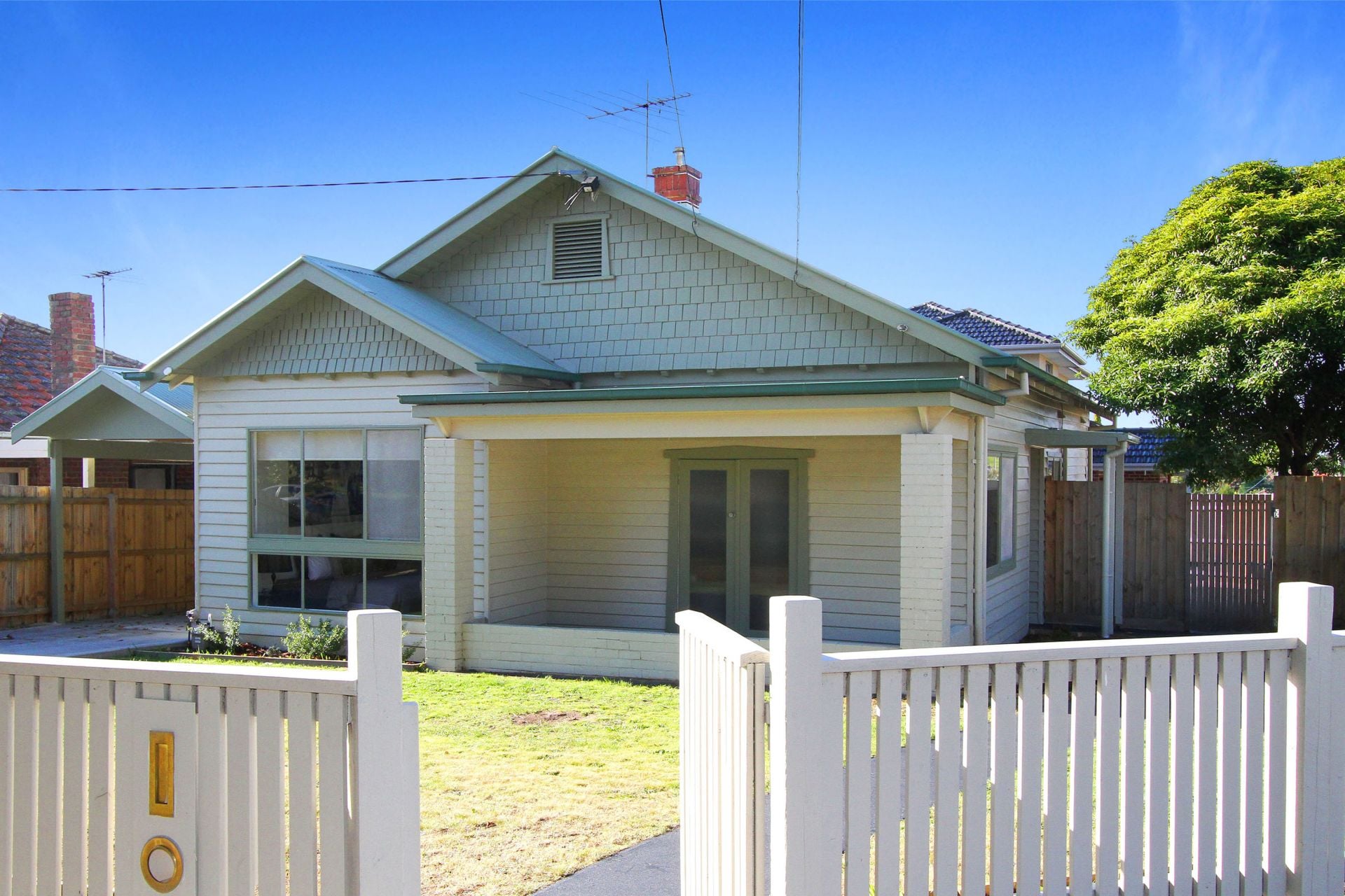 Spacious Four Bedroom Home In Prime Location