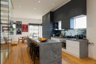 27/15 Beach Street, Port Melbourne