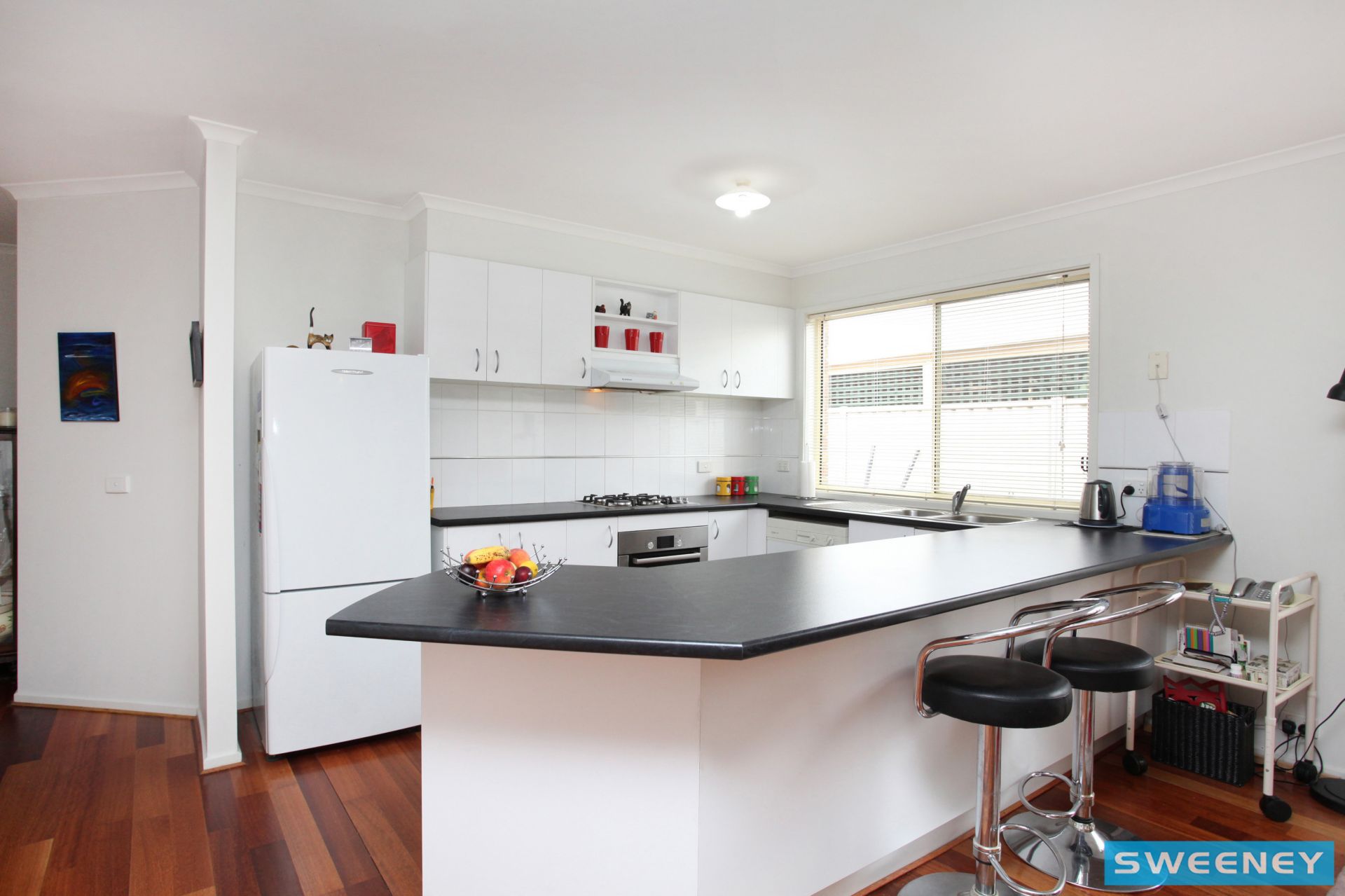 8 Springfield Close, Caroline Springs - Thumbnail 3