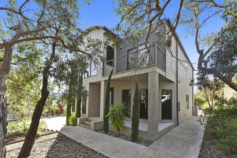 5 She Oak Crescent, Fairhaven, VIC