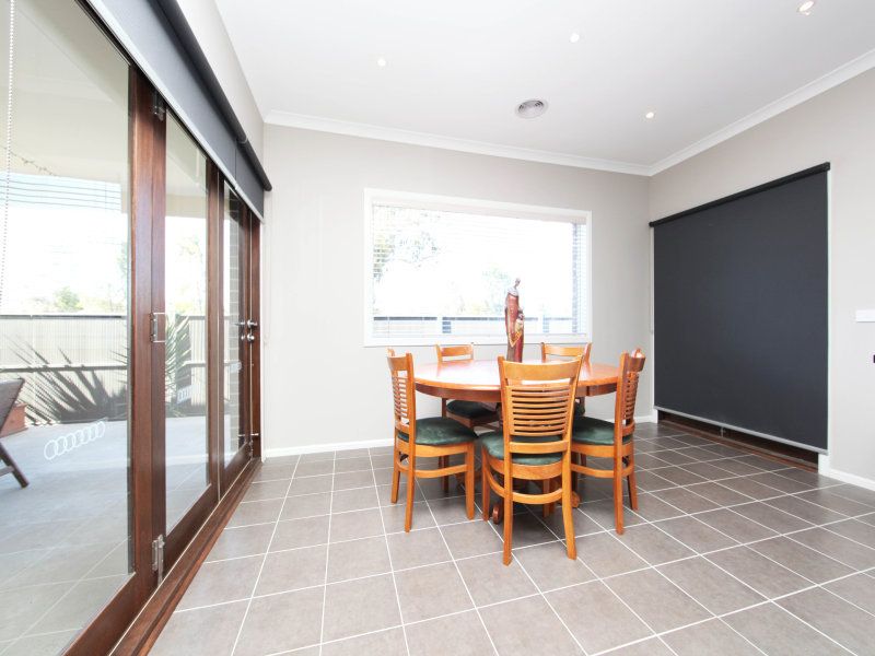 31 Torbreck Avenue SOUTH MORANG, South Morang - Thumbnail 6