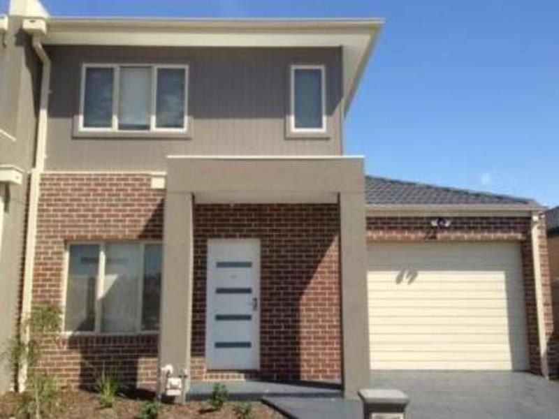 SPACIOUS, MODERN TWO BEDROOM TOWNHOUSE  *Insp Sat 20th Sept @ 9:50am*