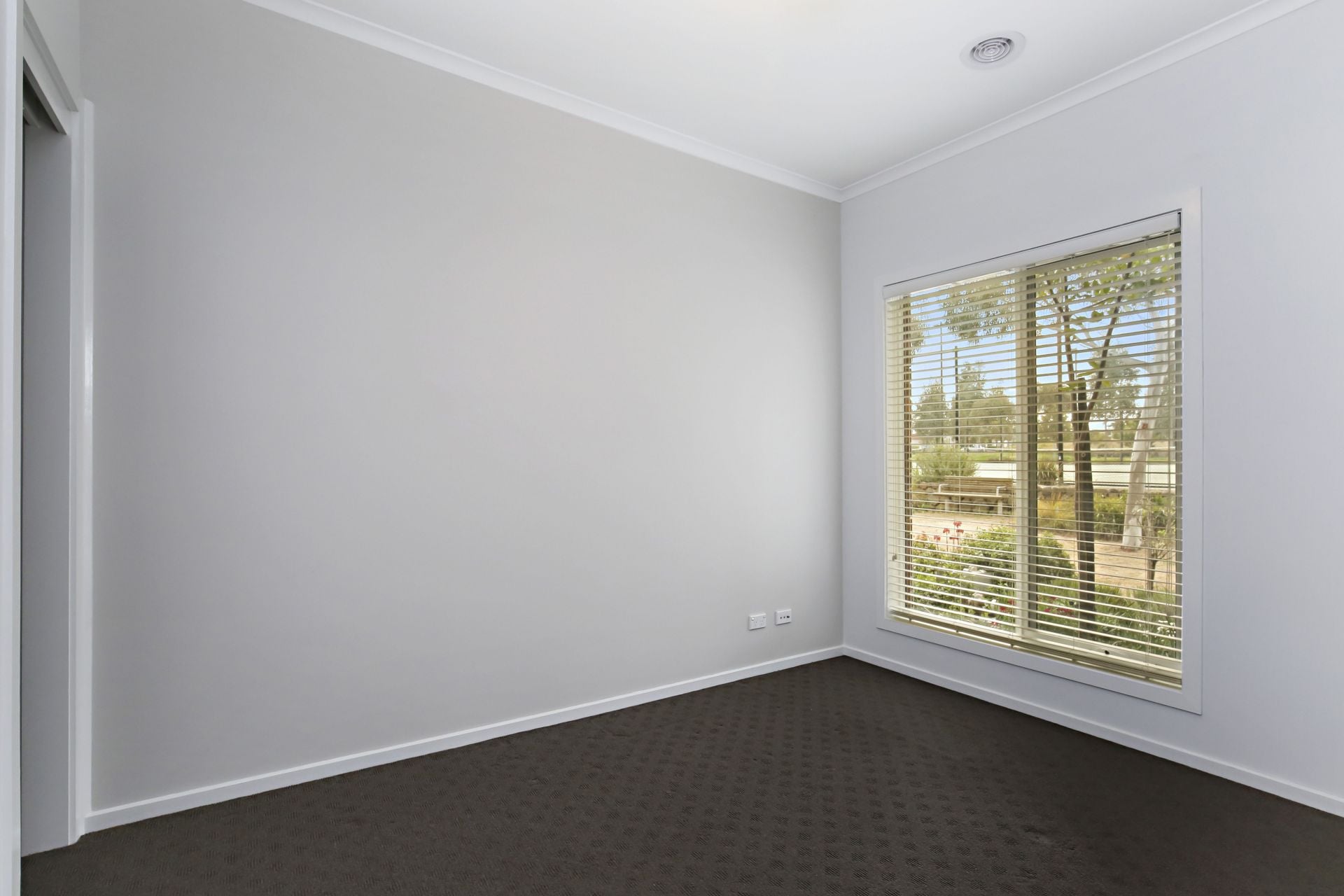 STYLISH HOME, SUPERB LOCATION
