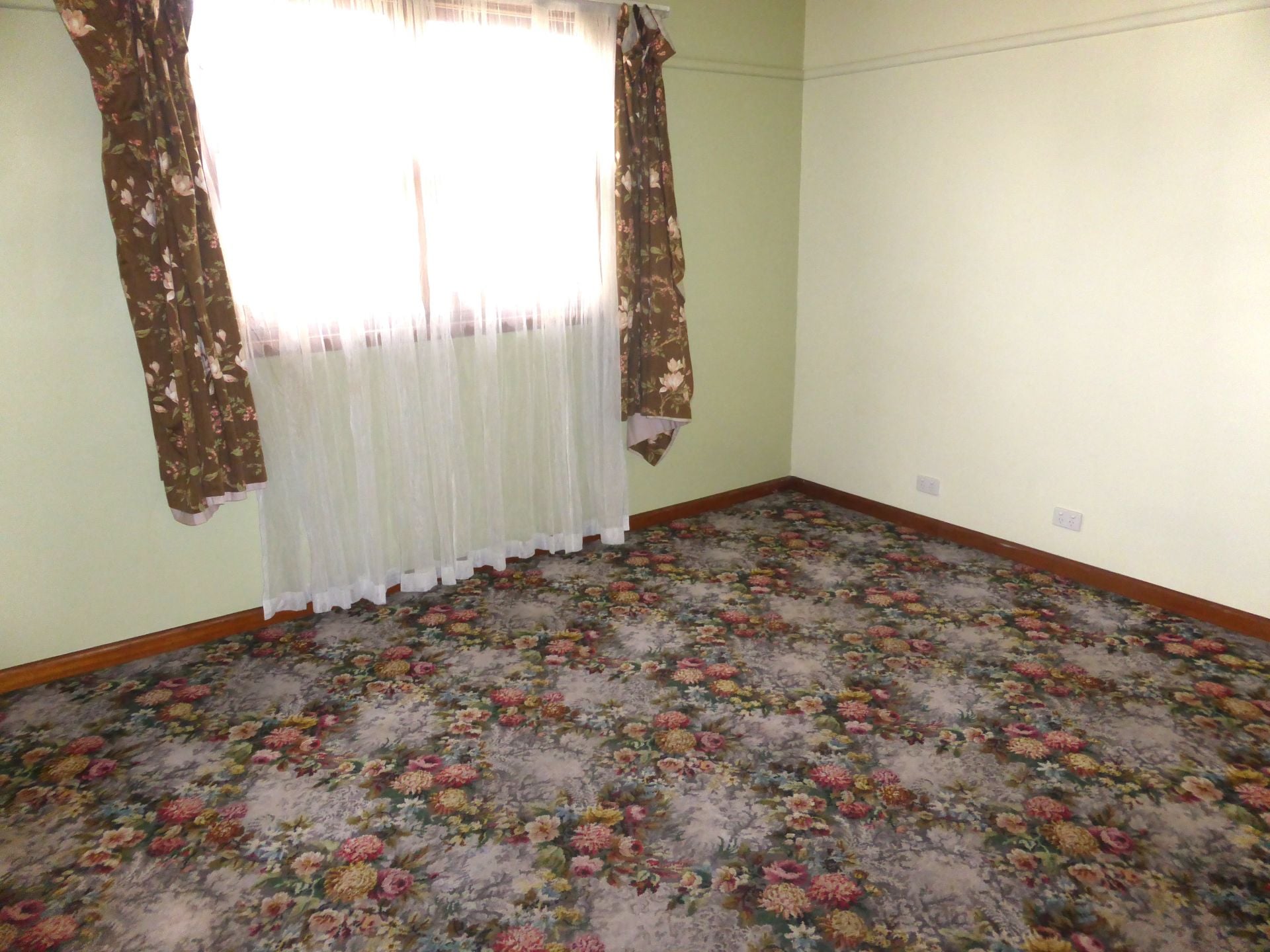 3 or 4 bedrooms  You decide!