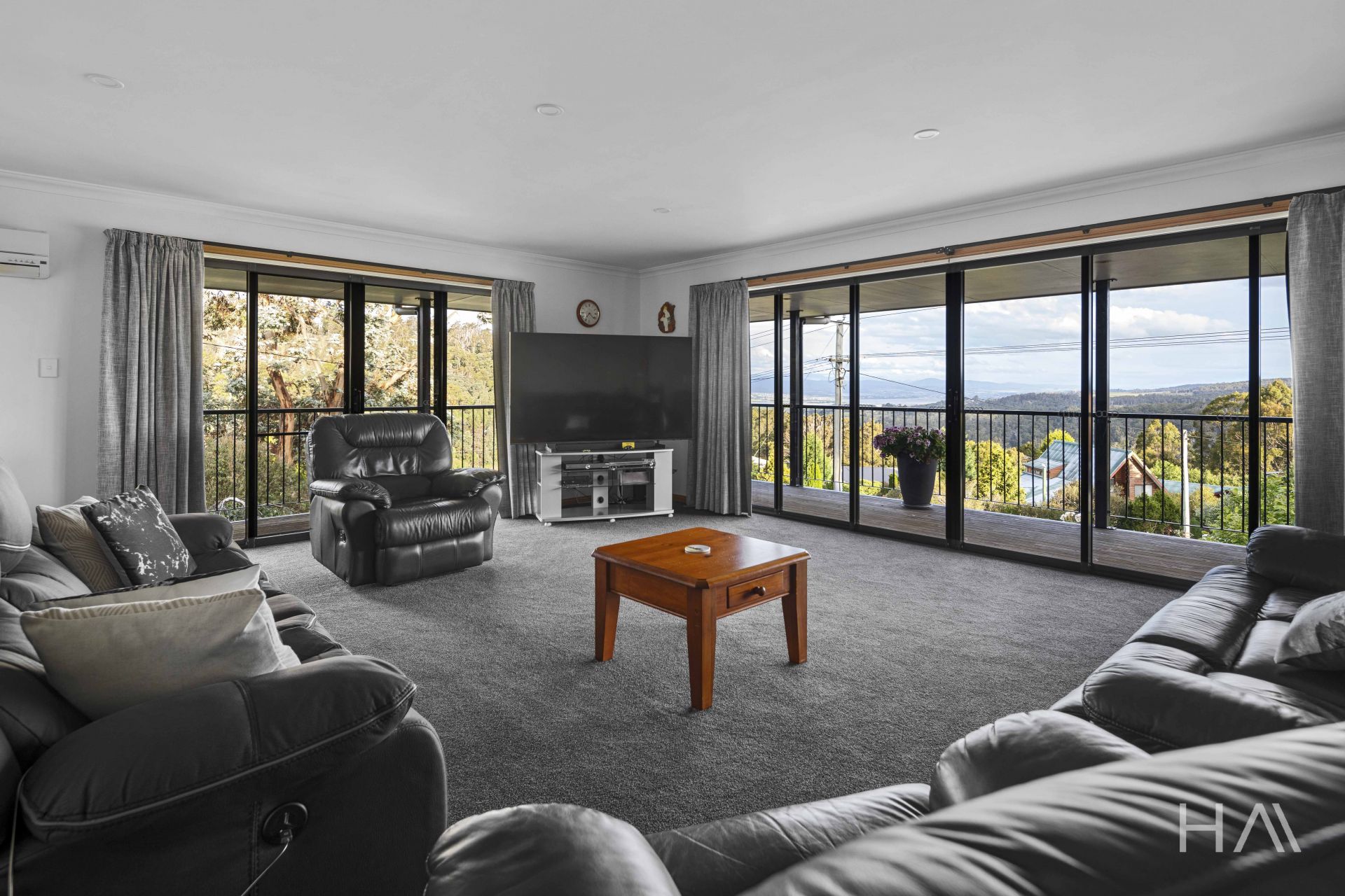54 Atkinsons Road Grindelwald, Grindelwald - Thumbnail 8