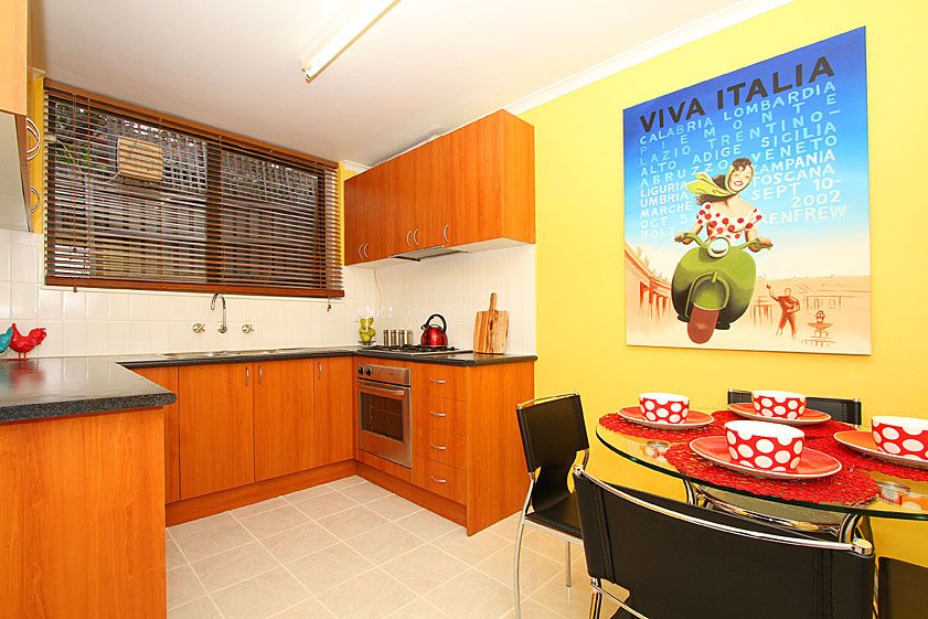 BRIGHT AND FRESH IN A CONVENIENT LOCATION