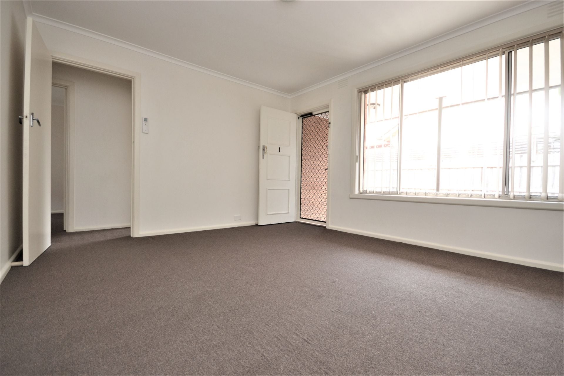 LIGHT BRIGHT AND SPACIOUS